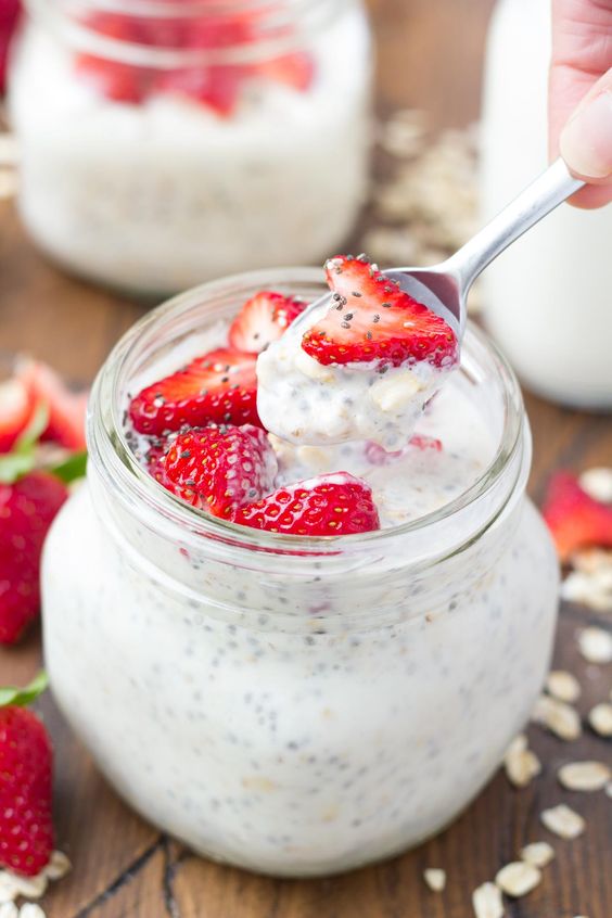 healthy chia strawberry oats breakfast - Trendy Pins