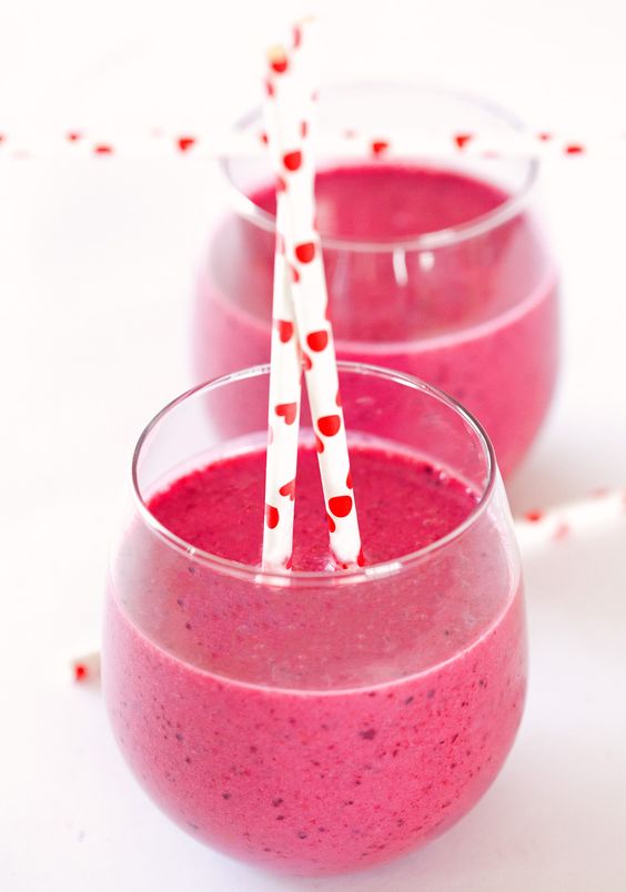 very berry smoothie for breakfast #healthy living #healthy food #beauty #trendypins