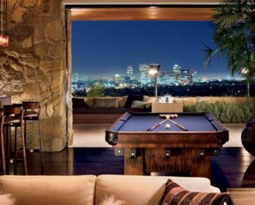 Celebrity homes