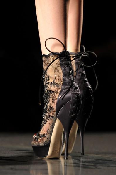 Lace Corset Heels / Christian Dior #heels #fashion #trendypins