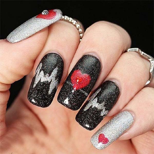 Black nails red hearts  #beauty #nails #trendypins