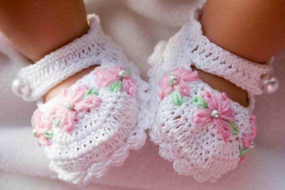 Cheryl's Crochet CC56 Baby Fancy Mary Jane Booties PDF Download Crochet Pattern #Crochet Baby Booties #socks #fashion #trendypins