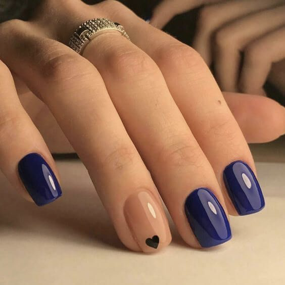 Dark blue and beige Valentine's Day design nails #beauty #nails #trendypins