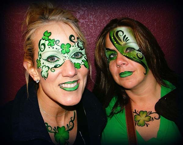 Shamrock Mask #St. Patrick's Day face painting #beauty #trendypins