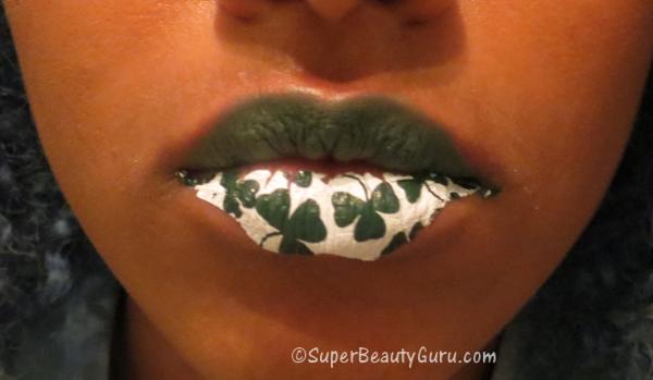 St. Patricks Day Makeup Clovers On The Lip #St. Patrick's day lips makeup #beauty #makeup #trendypins