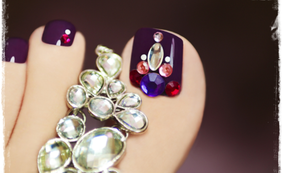 Toe Nail Art Designs With Rhinestones - Pretty Pedicures Toe Nail Art Frenc...