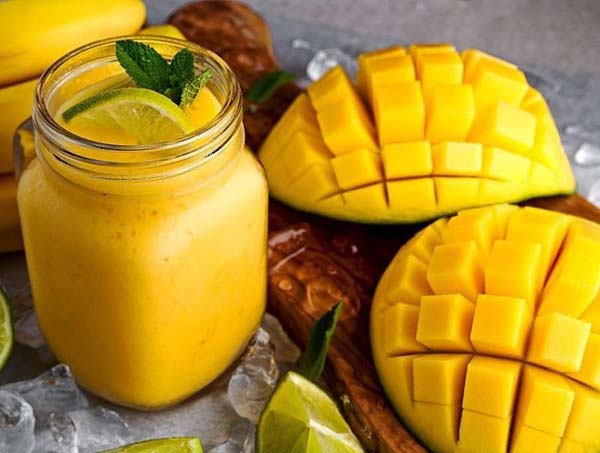 Mango, Yogurt, And Nutmeg Smoothie #smoothies #healthy living #healthy smoothies #trendypins