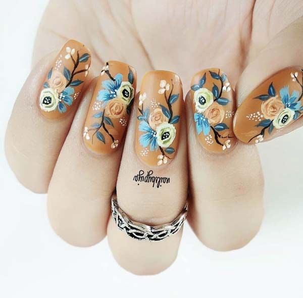 Fall Nails Art Design With Flowers #nails #fall nails #beauty #trendypins