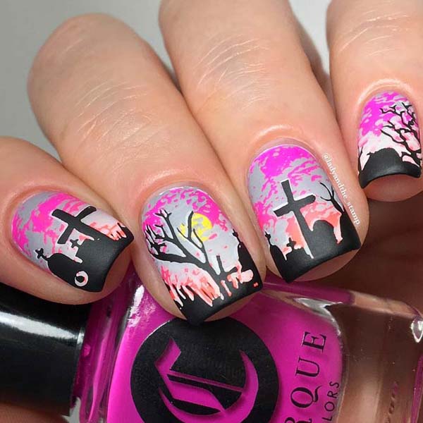 Pink Mood at a Halloween Party #nails #Halloween nails #trendypins