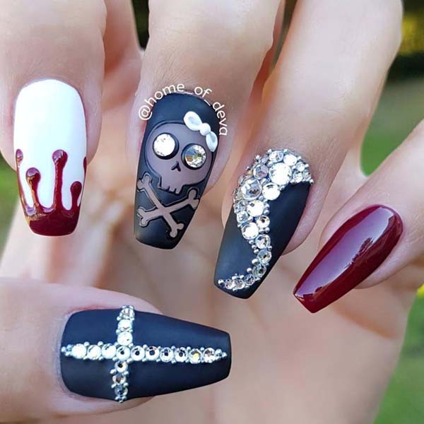 Glamour Halloween Nails Art Designs #nails #Halloween nails #trendypins