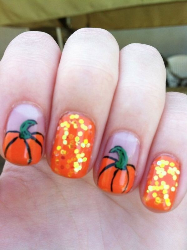 Nails from the Pumpkin Patch #Halloween #nails #trendypins