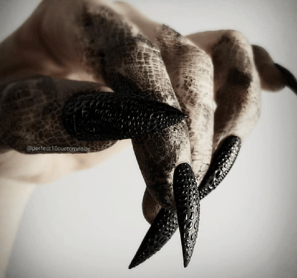 Matte Black Halloween Design With a Snake Skin Motives #nails #Halloween nails #trendypins