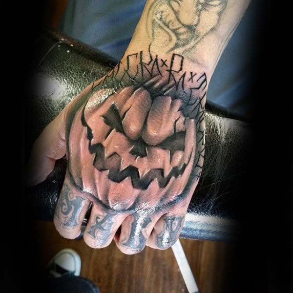 3D Monochrome Tattoo of Jack O'lantern's Face #Halloween #tattoos #trendypins