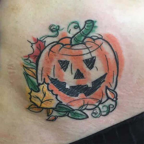 A Minimalist Jack O'lantern Tattoo #Halloween #tattoos #trendypins