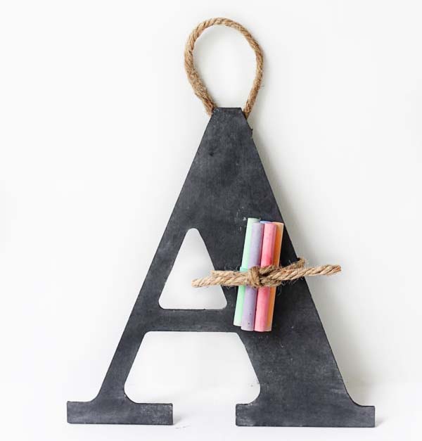 Chalkboard Monogram #DIY #Christmas #gifts #trendypins