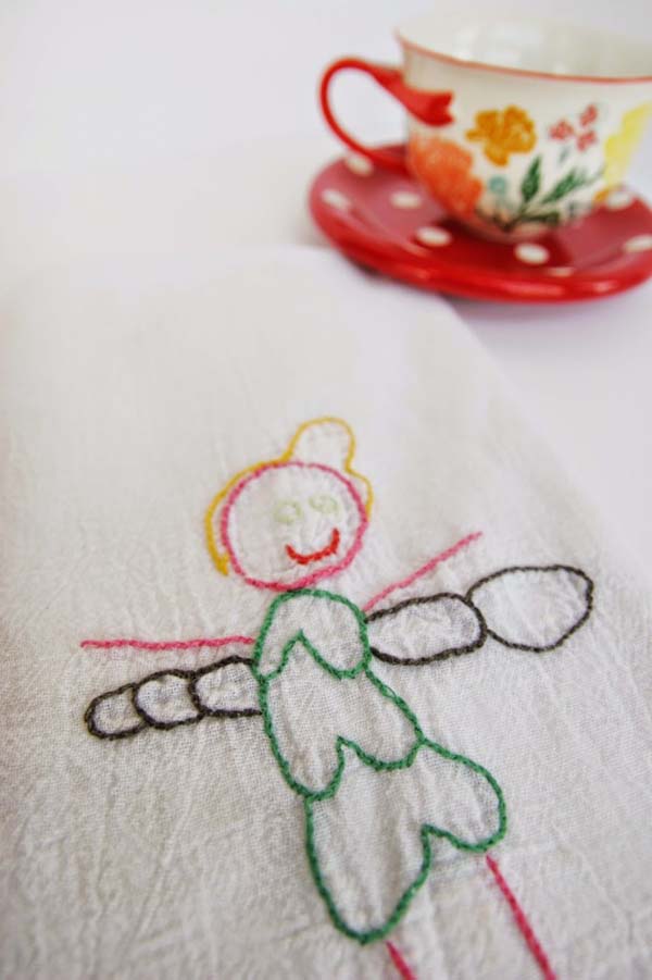 Child’s Drawing Embroidered Hand Towel #DIY #Christmas #gifts #trendypins