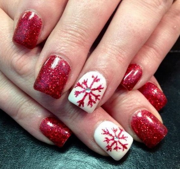 Christmas Festive Red and White Nails #Christmas #nails #trendypins