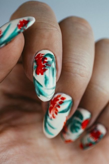 Christmas Flowers on a White Base #Christmas #nails #trendypins