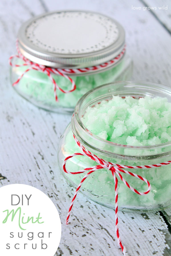 DIY Mint Sugar Scrub #DIY #Christmas #gifts #trendypins