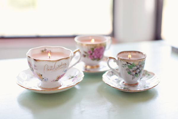 DIY Vintage Teacup Candles #DIY #Christmas #gifts #trendypins