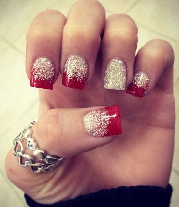 Glitter Red and White Nails #Christmas #nails #trendypins