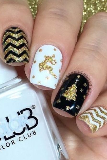 Gold Glitter Reindeer and Christmas Tree #Christmas #nails #trendypins