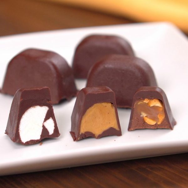 Ice Cube Tray Chocolates #DIY #Christmas #gifts #trendypins