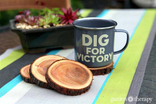 Natural Branch Coasters #DIY #Christmas #gifts #trendypins