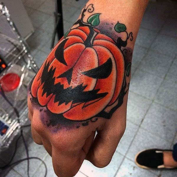 Orange Jack O'lantern With a Black Outline #Halloween #tattoos #trendypins