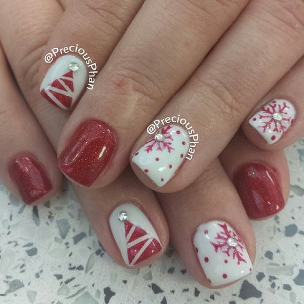 Red and White Christmas Tree and Snowflakes Nails #Christmas #nails #trendypins