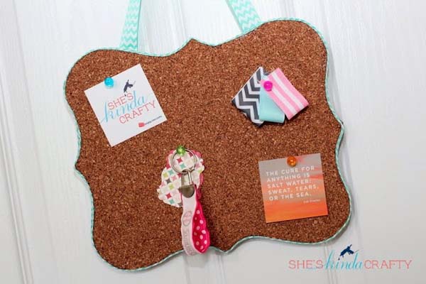 Shaped Cork Board #DIY #Christmas #gifts #trendypins