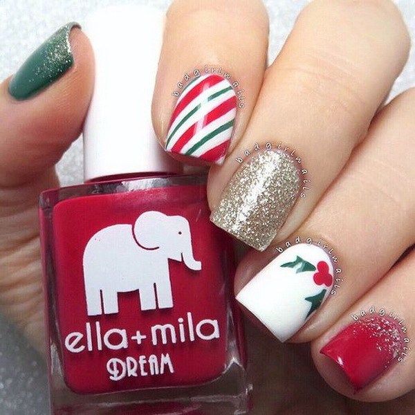 Striped and Gold Glitter Christmas Nails #Christmas #nails #trendypins