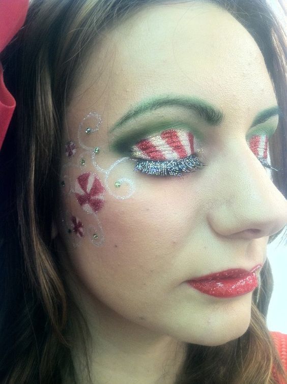 Candy Cane Face Makeup #Christmas #makeup #beauty #trendypins