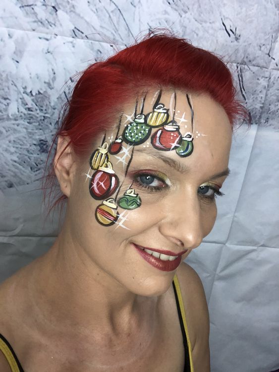 Christmas Baubles Painted on the Face #Christmas #makeup #beauty #trendypins