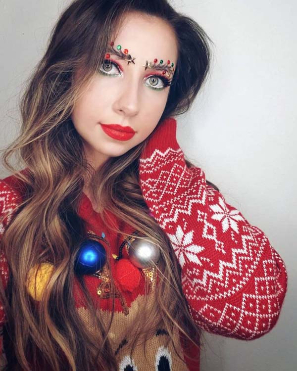 Christmas Stars and Baubles Makeup Look #Christmas #makeup #beauty #trendypins