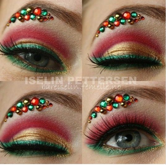 Maquillaje brillante navideño con diamantes de imitación de color verde y rojo #Navidad #maquillaje #belleza #trendypins