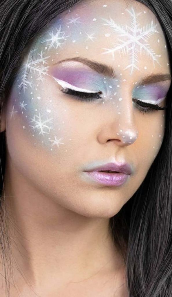 Violet Christmas Makeup Look #Christmas #makeup #beauty #trendypins