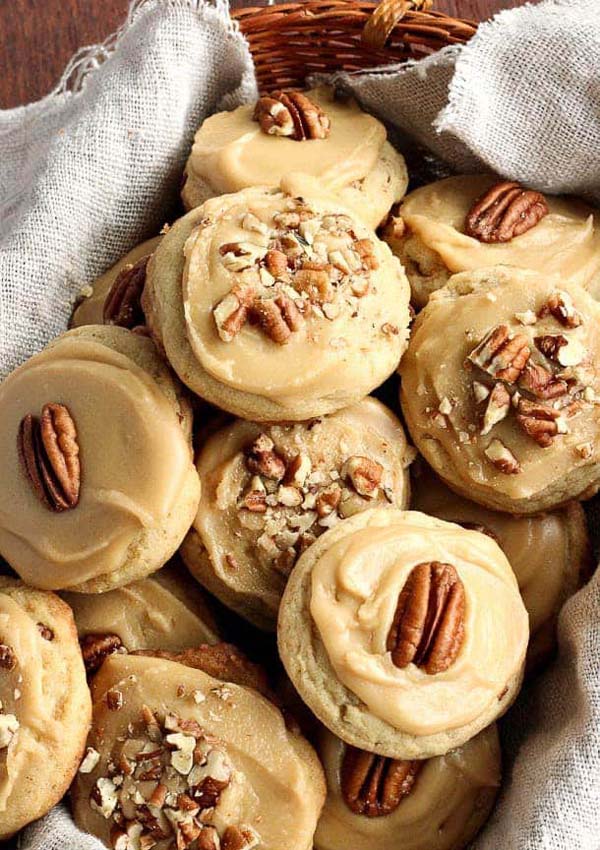 Brown Sugar Pecan Cookies #Christmas #cookie #recipes #trendypins