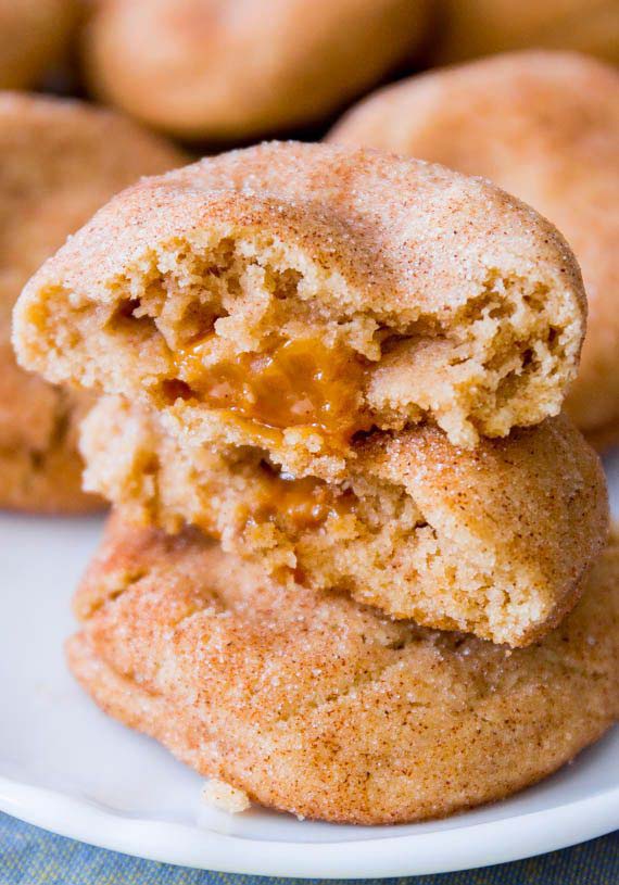 Caramel Surprise Snickerdoodles #Christmas #cookie #recipes #trendypins