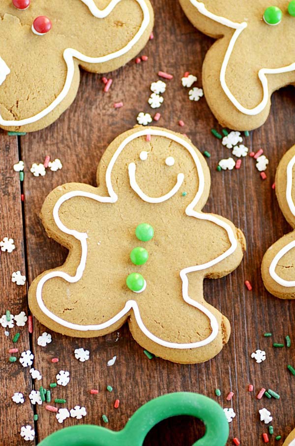 Classic Gingerbread Men #Christmas #cookie #recipes #trendypins