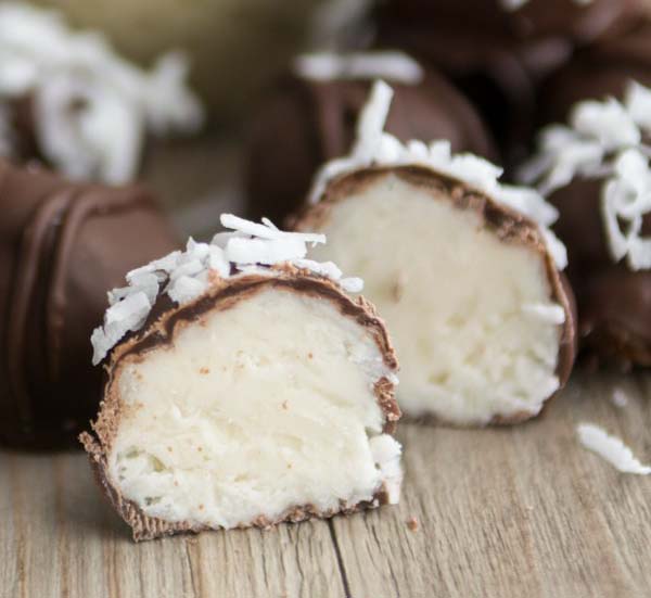 Coconut Cream Truffles #Christmas #candy #recipes #trendypins