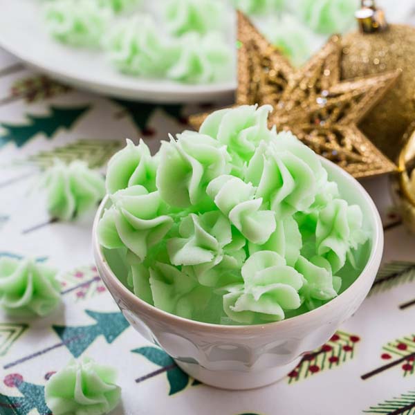 Cream Cheese Mints #Christmas #candy #recipes #trendypins