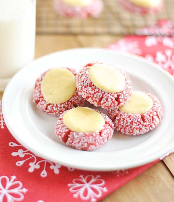 Cream Cheese Red Velvet Thumbprints #Christmas #cookie #recipes #trendypins