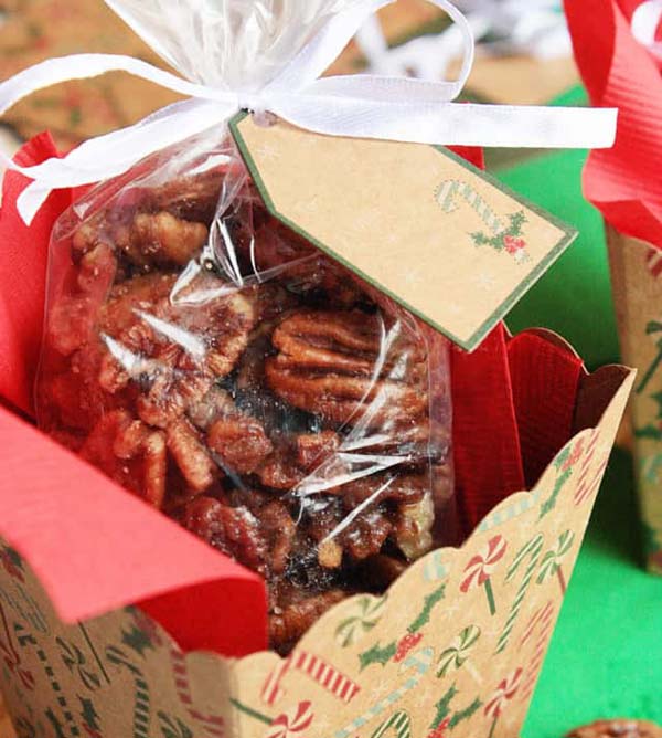 Crockpot Roasted Sugared Pecans #Christmas #candy #recipes #trendypins