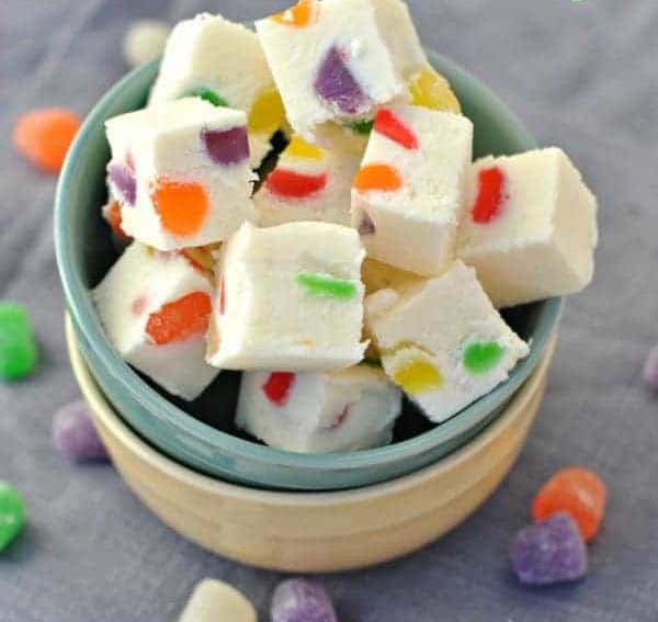 Gumdrop Fudge #Christmas #candy #recipes #trendypins