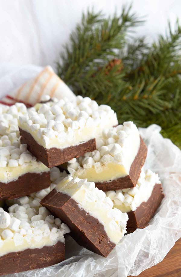 Hot Chocolate Fudge #Christmas #candy #recipes #trendypins