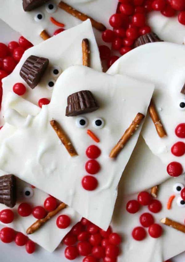 Melted Snowman Chocolate Bark #Christmas #candy #recipes #trendypins