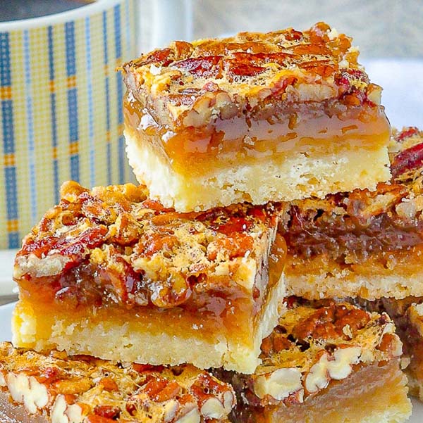 Pecan Pie Bars #Christmas #cookie #recipes #trendypins