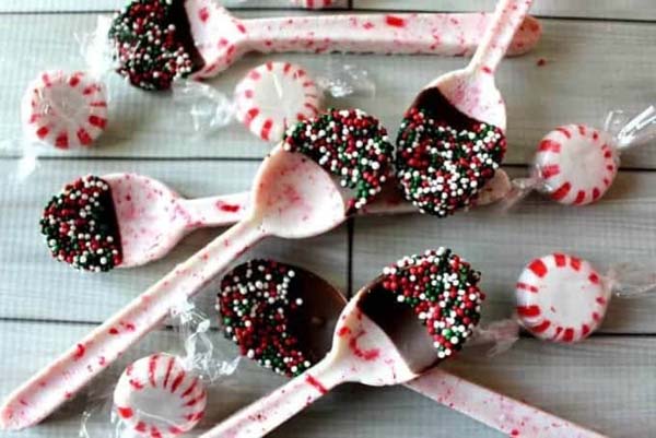 Peppermint Candy Spoons #Christmas #candy #recipes #trendypins