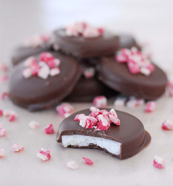 Peppermint Patties #Christmas #candy #recipes #trendypins